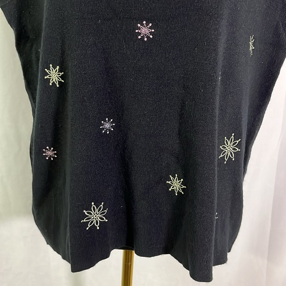 CJ Banks Black Embroidered Snowflake Print Sleeveless Shell Sweater - Picture 7 of 16